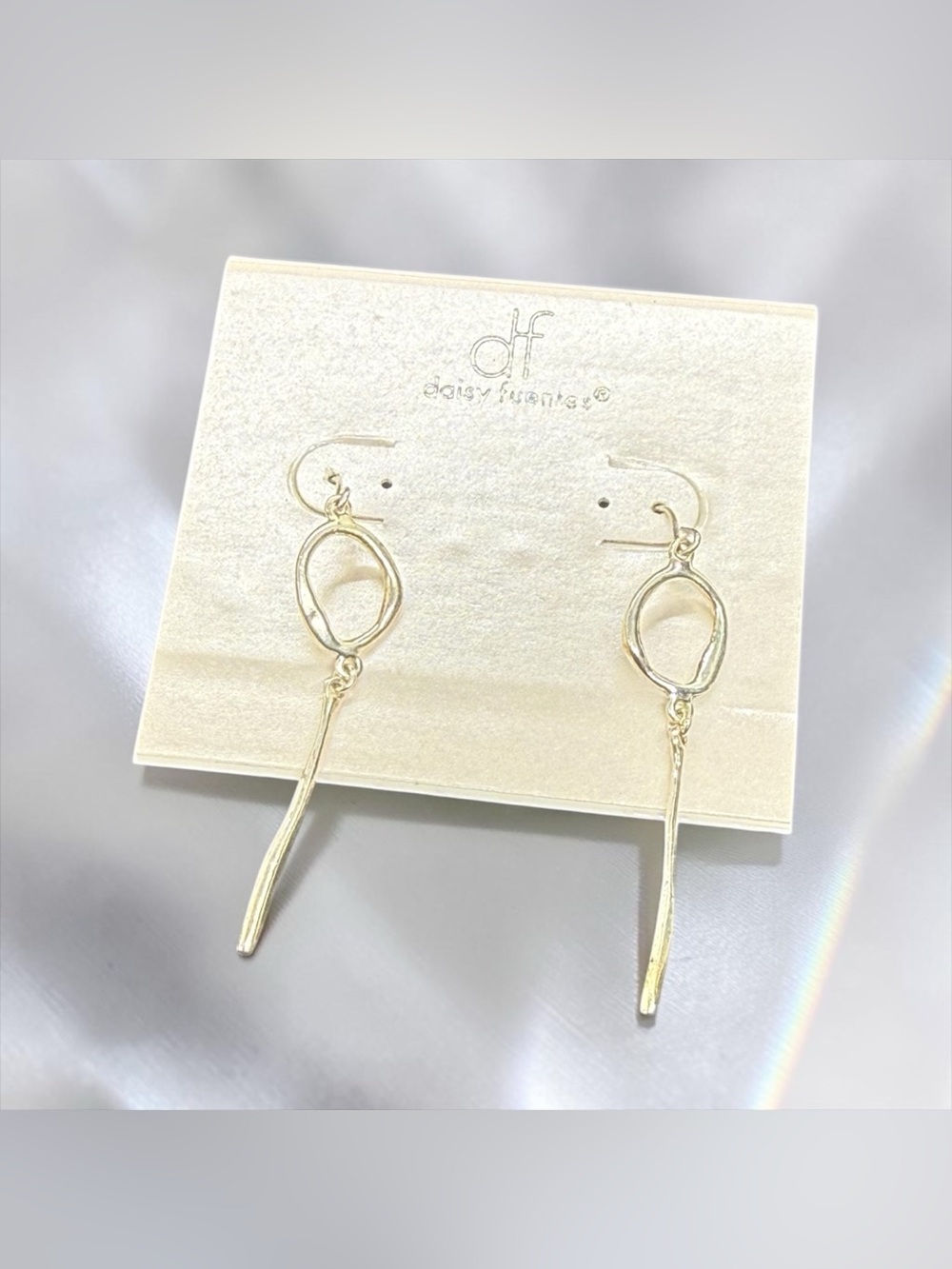 🏷️‼️5/$25🏷️‼️🩶DAISY FUENTES🩶Silver-Tone Organic Oval Bar Drop Earrings/NIP